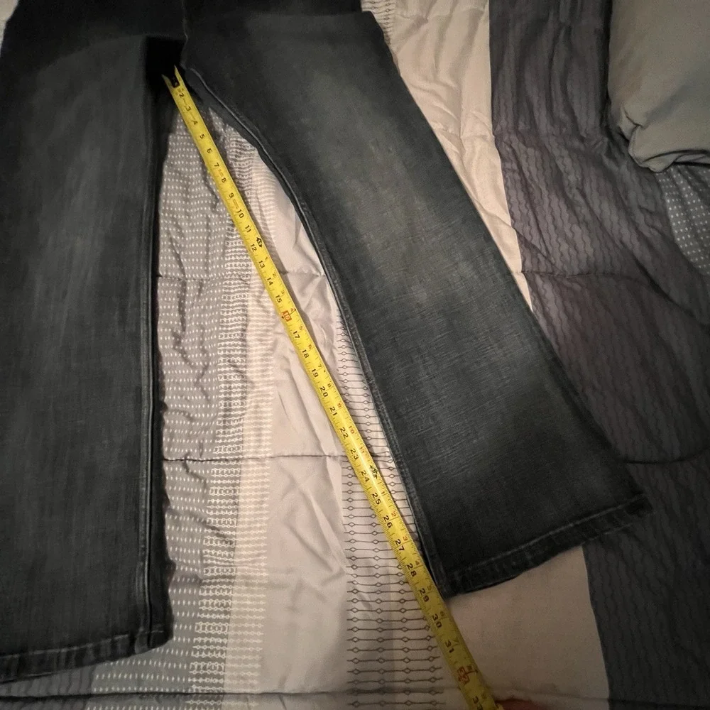 Wrangler Women's Mid-Rise Bootcut Jeans Style 09MWZAH Size 15 x 32 - Picture 8 of 10